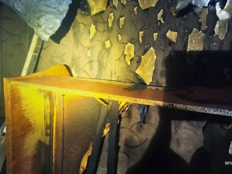 В Ровеньках спасли девушку на пожаре в многоэтажке