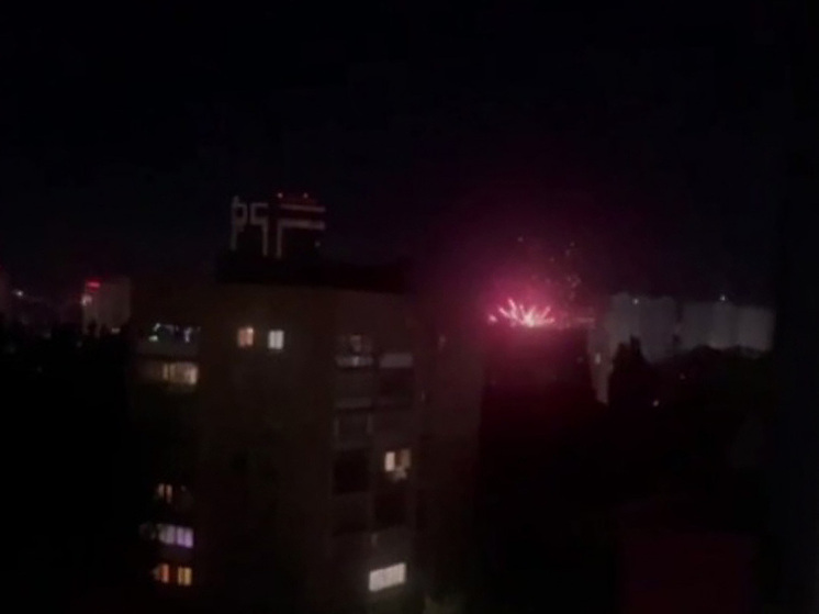 В Воронеже неизвестные запустили салют во время опасности атаки БПЛА