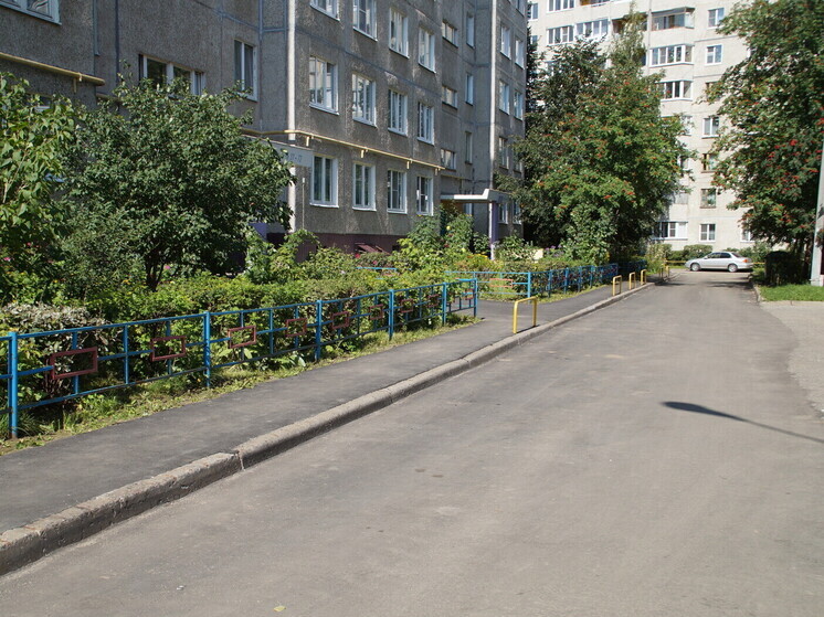 Во дворах Новоюжного района Чебоксар обновят асфальт и освещение