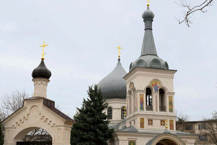 В РПЦ рассказали верующим, как обнаружить колдунов в церкви и защититься от них