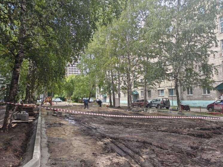 Мэр Томска Дмитрий Махиня рассказал о ходе ремонта дворовых территорий