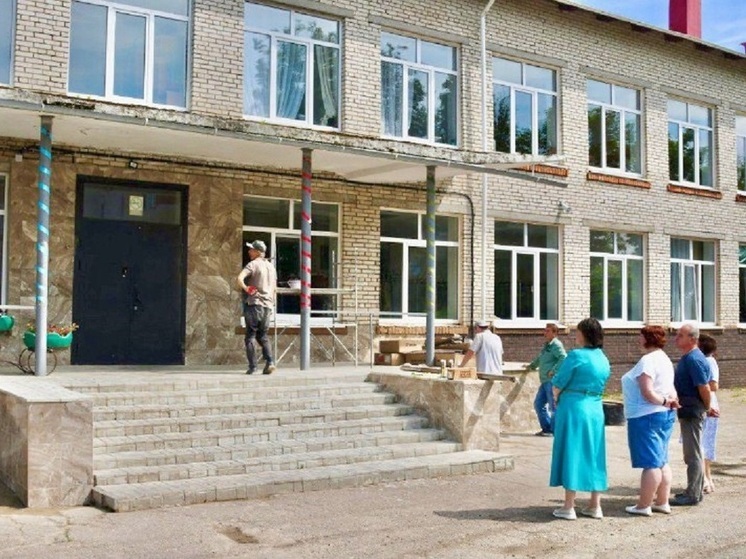 Подготовка к новому учебному году началась в Псковском районе