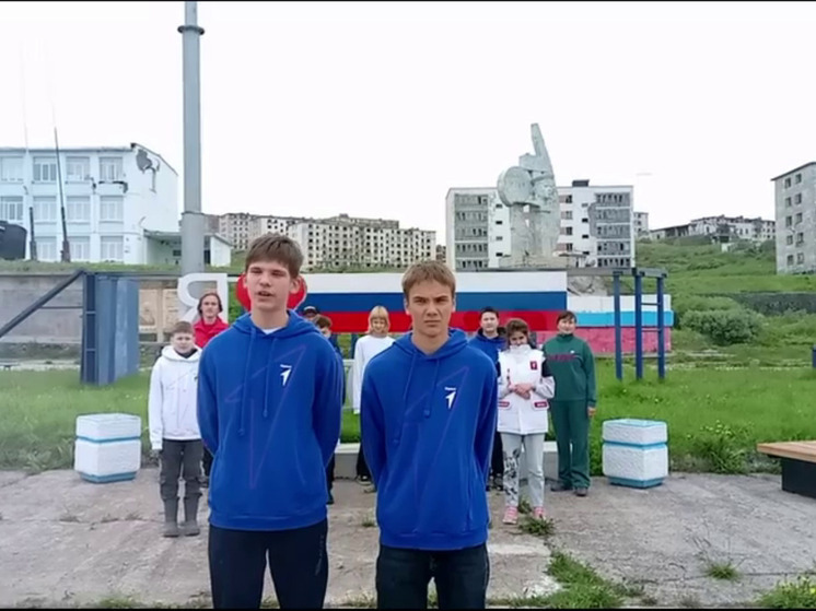 Школьники из Заполярья бросили спортивный вызов ребятам Приморского округа