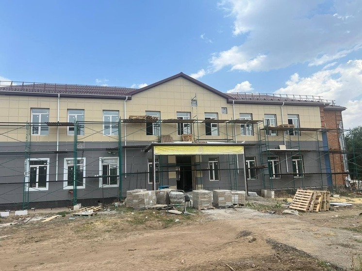 В Калмыкии проинспектировали капремонт школы