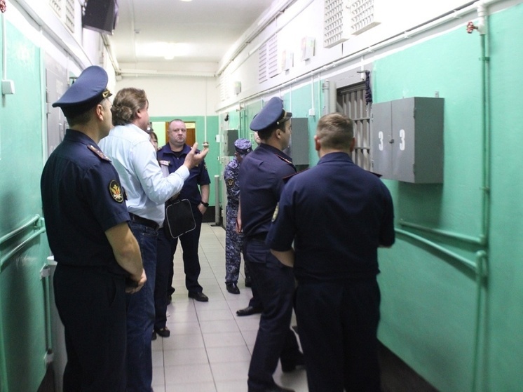 Председатель ОНК Башкирии посетил осужденных, которые находятся в штрафных камерах