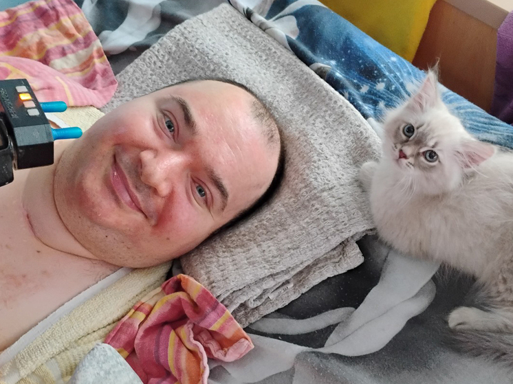 Владимир Василенко учился в 9-м классе, когда получил травму позвоночника, свалившись с дерева