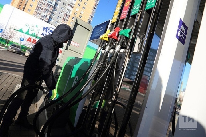 Подросткам в Татарстане перекрыли путь к бензину: спасёт ли это от аварий