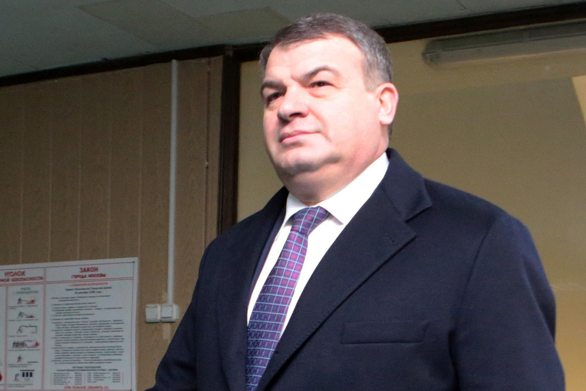 У компании, которой владеет бывший министр обороны Сердюков, обнаружили огромные долги