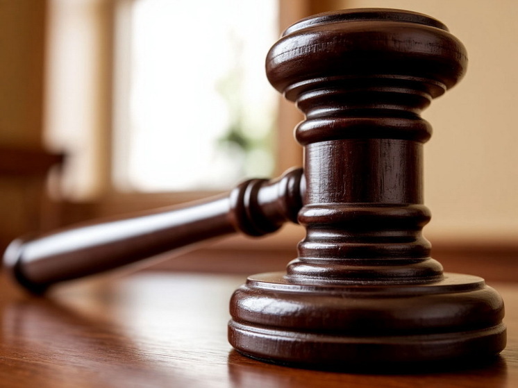 Осужденный за изнасилование дочерей отец из Богдановича почти не пил