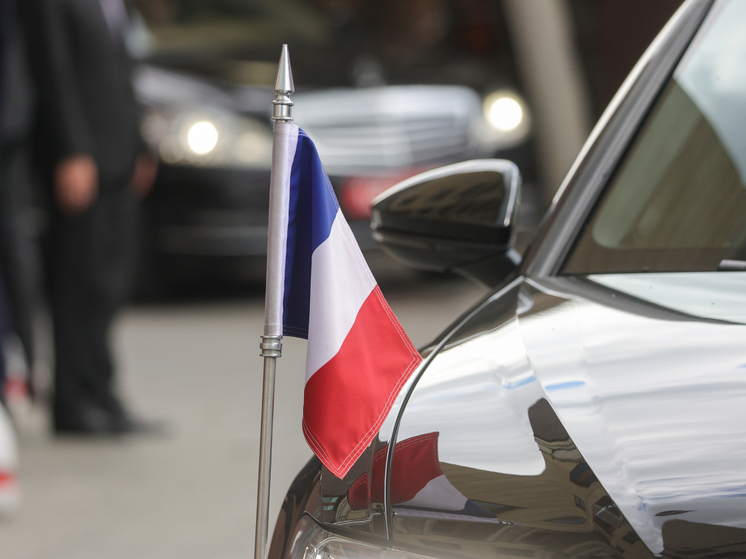 NM: переименование бульвара Сталинград раскололо французский город