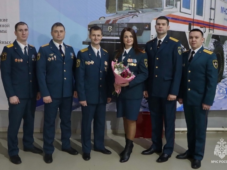 В Ненецком округе поздравили сотрудников Госпожнадзора