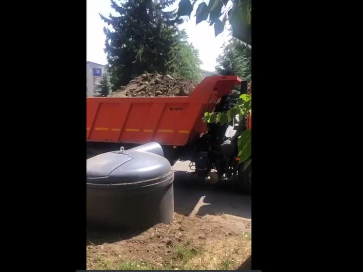 Во Владикавказе установят ещё 35 контейнеров заглубленного типа