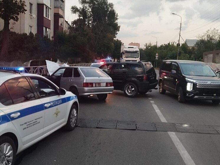 В Невинномысске 16-летний подросток-водитель и его 14-летняя пассажирка попали в ДТП