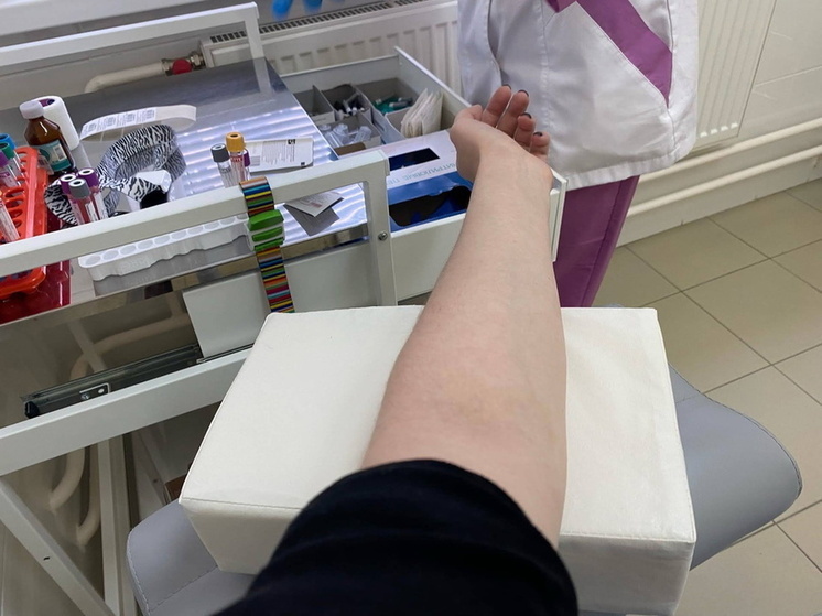 Минздрав рассказал, почему ограничили количество бесплатных анализов в Омске