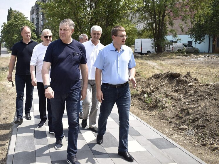 Брянский губернатор посетил ЛНР