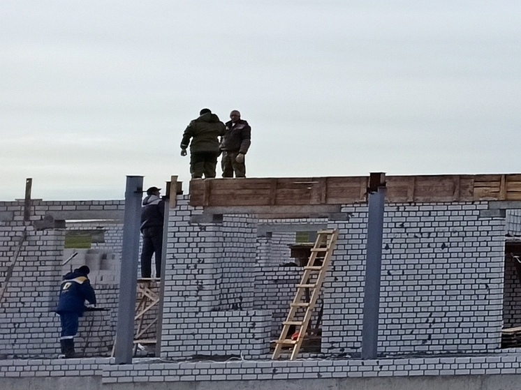 Офицер воронежского УФСИН привлекал подчиненных к стройке своего дома