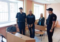 Жителя села Солоновка приговорили к почти трем годам лишения свободы и обязали выплатить компенсацию морального вреда в размере 260 тысяч рублей за нападение с ножом на прохожего