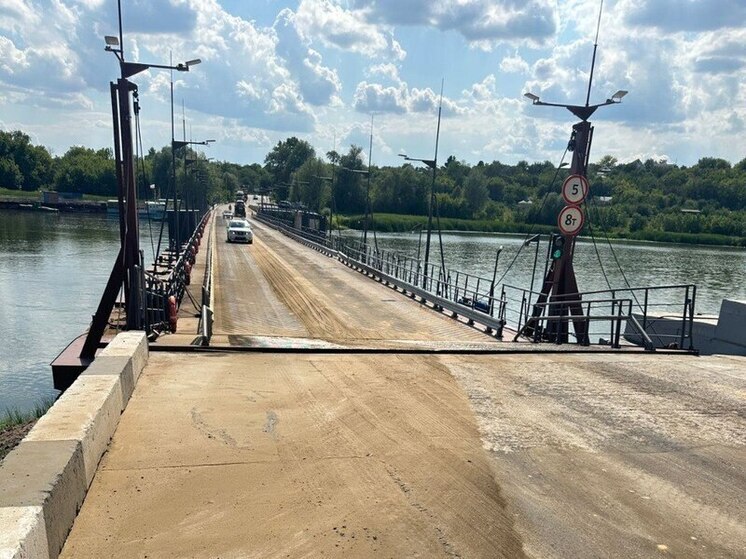 Воронежские экологи взяли пробы из реки Дон после разлива сотни литров горючего