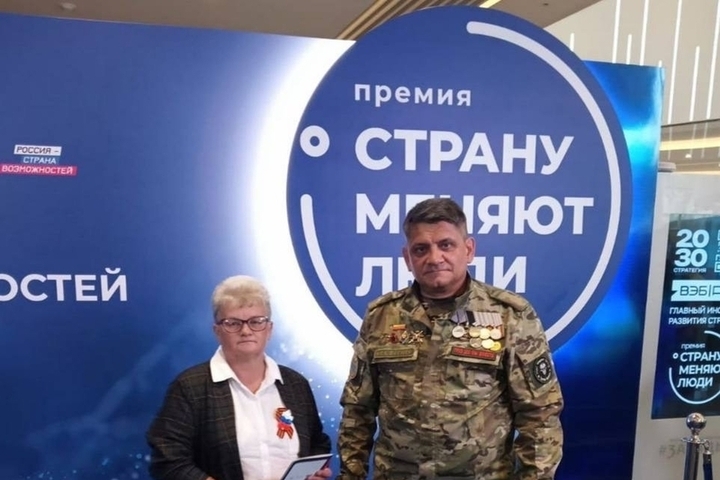 Выпускник "Школы героев" Сергей Алексеев  - лауреат Национальной премии "Страну меняют люди"