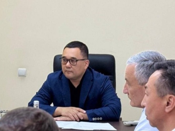 В Калмыкии обсудили финансовое обеспечение международного буддийского форума