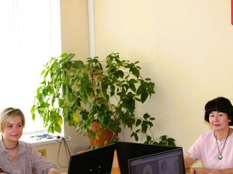 Службы соцзащиты Оренбуржья и Перевальского округа ЛНР обменялись опытом