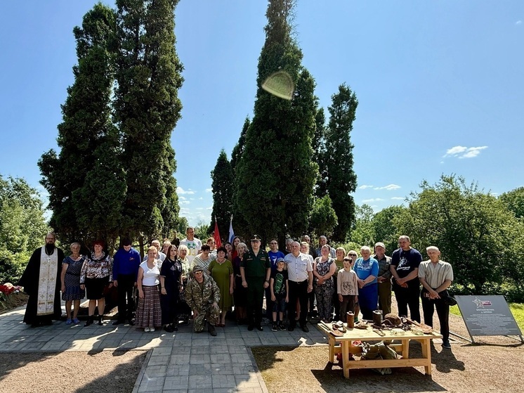 В плюсской деревне предали земле останки семи воинов-красноармейцев