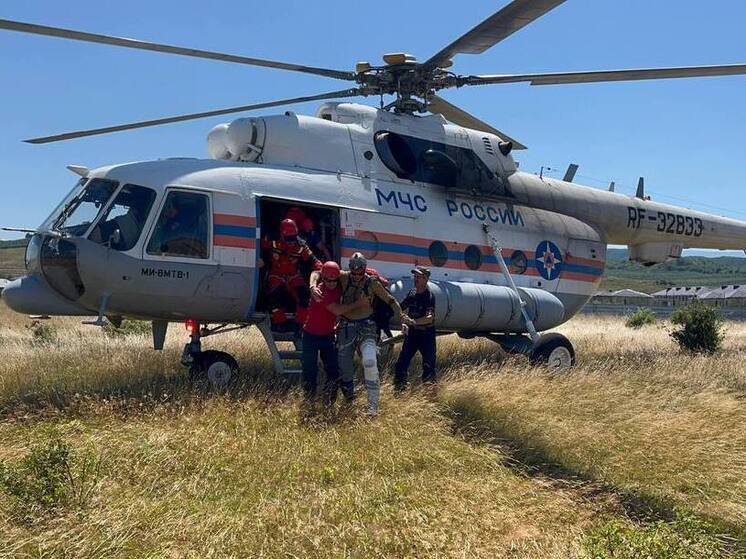 В горах Кабардино-Балкарии на вертолёте эвакуировали туриста из Воронежа