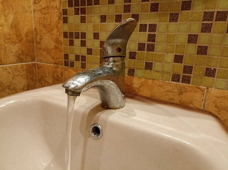 На улице Анатолия Орлова проложили 600 метров водопровода