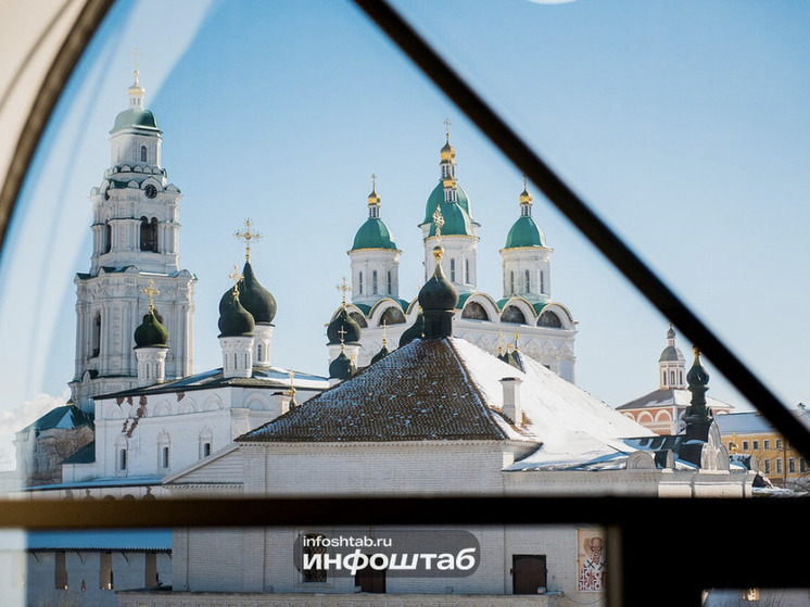 В Астрахани приступили к четвертому этапу обновления Комсомольской набережной