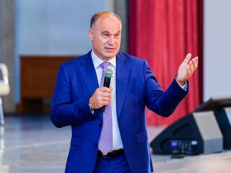 Ректор СтГАУ Владимир Ситников встретился с абитуриентами-высокобальниками