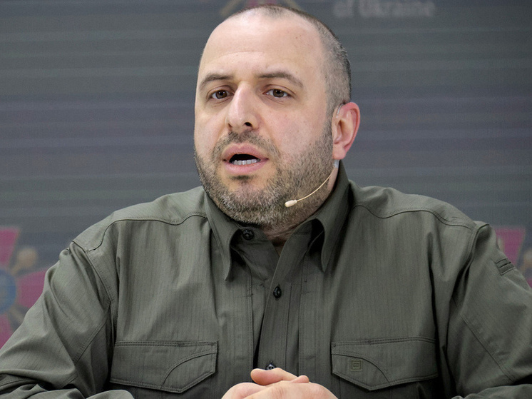 На бывшего министра обороны Украины Умерова могут списать провал ВСУ