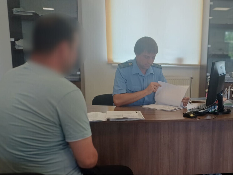 Распивал алкоголь в общественном месте: крымчанин арестован за долг по штрафам