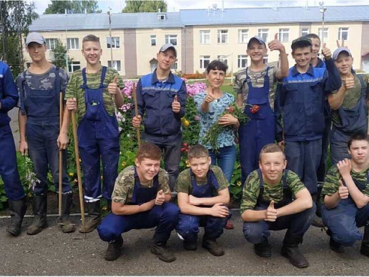 Поддержка трудоустройства подростков в Кировской области: выплаты выросли вдвое