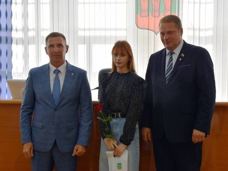 Пензенские дети-сироты получили ключи от новых квартир