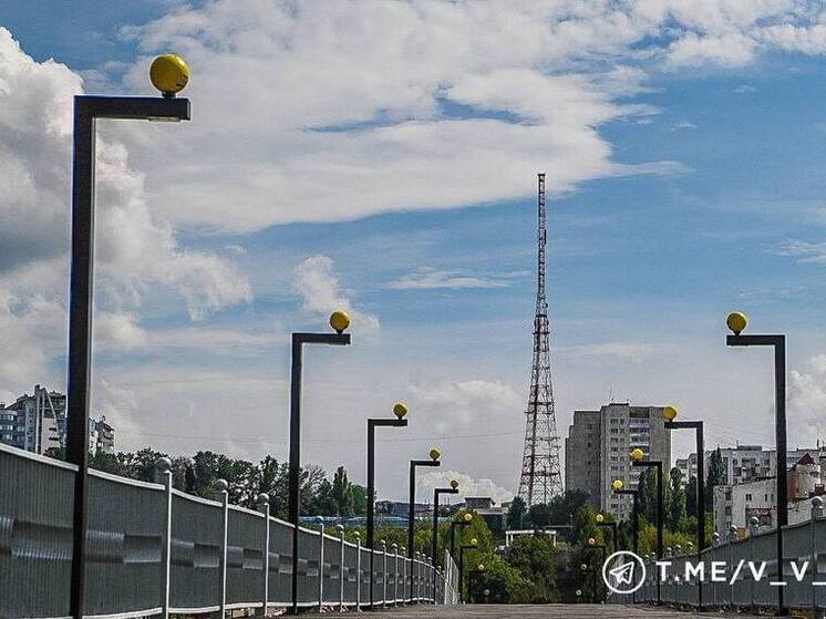Художники Белгорода вернут галерею улыбок на мост со смайлами