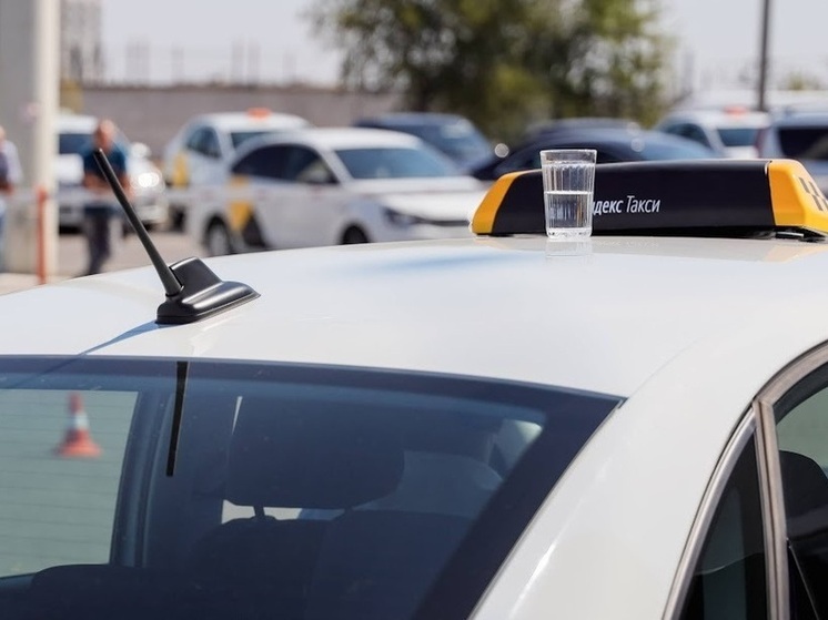 Телефонные мошенники использовали волгоградского таксиста как курьера