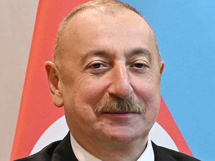 Президент Азербайджана Ильхам Алиев заявил о подготовке международного иска против России в связи с крушением самолета AZAL