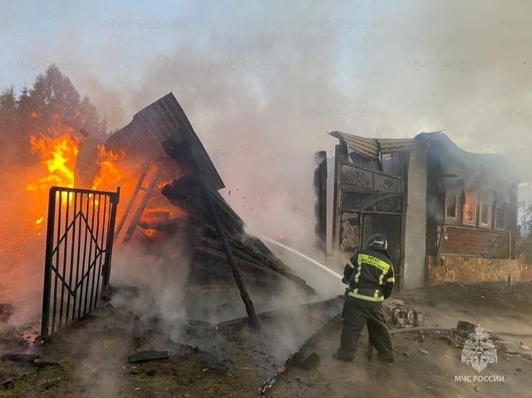 Частный дом сгорел в Нижних Сергах