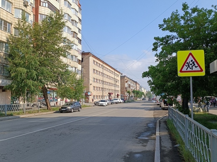 Два автомобиля столкнулись на пересечении Крауля и Заводской