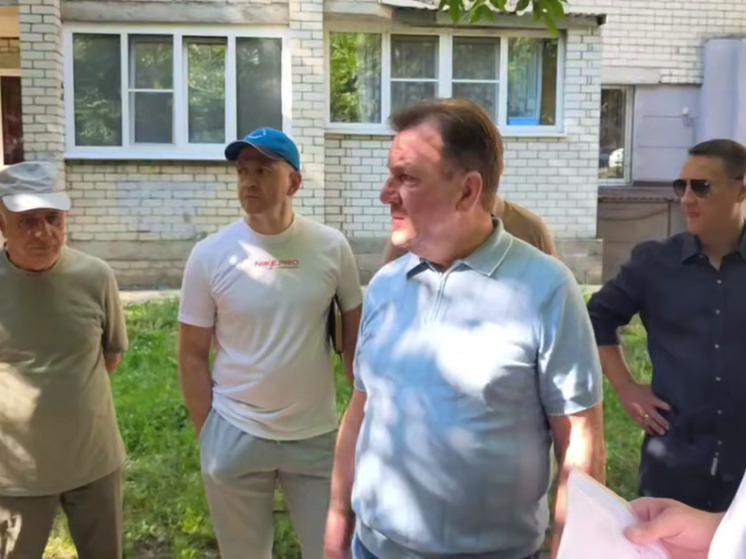 Мэр Ставрополя проверил ремонтные работы дорожной инфраструктуры