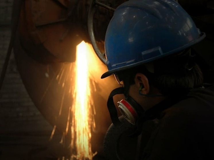 Пушилин поздравил металлургов с профессиональным праздником