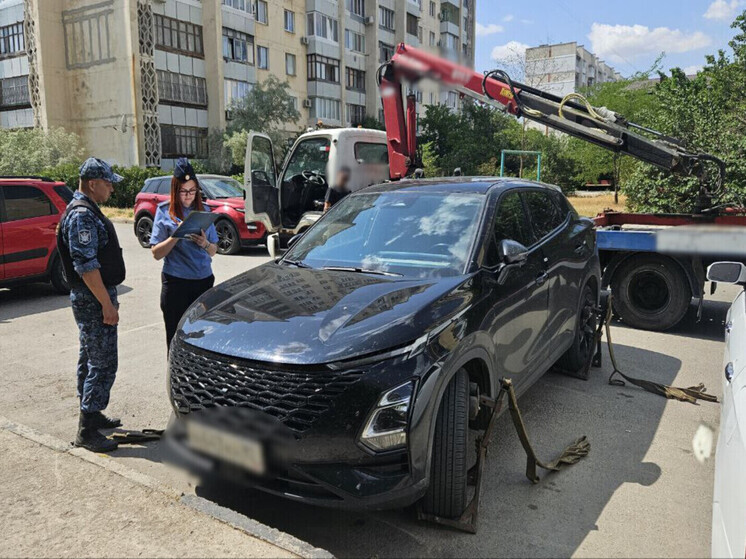 В Евпатории предприниматель оплатил долг по кредиту после ареста машины