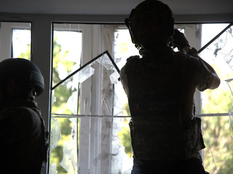 Народный фронт помогает жильцам разрушенного украинской ракетой дома в Донецке