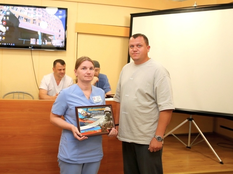Врачи калужской БСМП награждены за помощь фронту