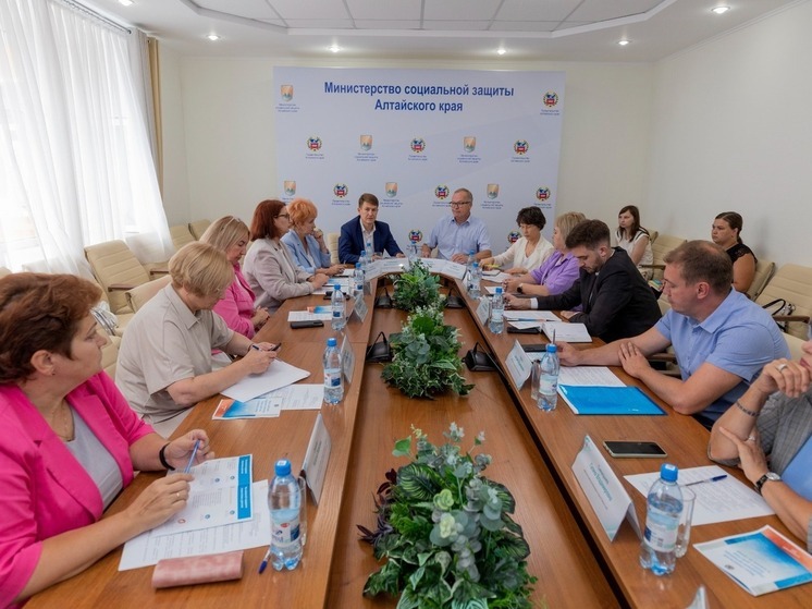 На Алтае обсудили медицинскую реабилитацию участников СВО