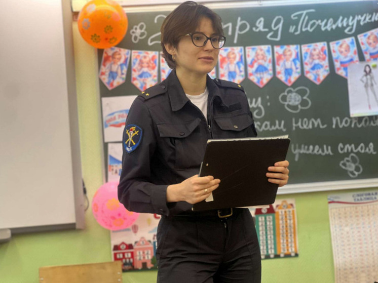 Полиция и казаки рассказали мурманским школьникам о героизме и правах