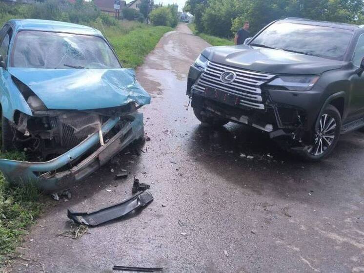 Авария в Омском районе: травмы получили два подростка