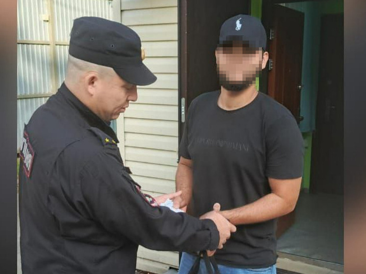 Рязанские полицейские депортировали из России четырёх мигрантов
