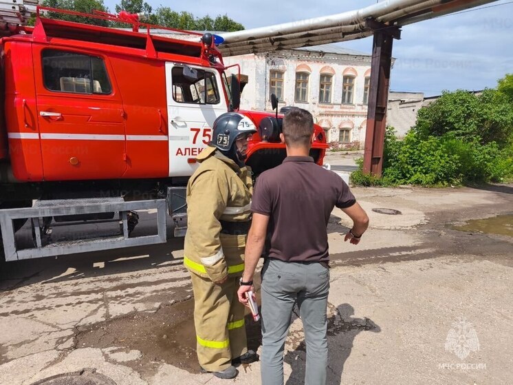 Тульские спасатели ликвидировали "возгорание" в цехе НПО