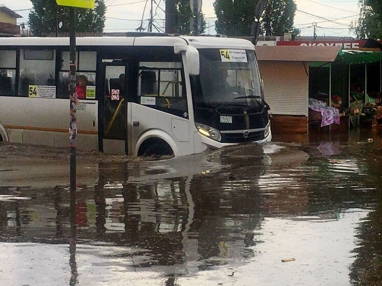 Воронеж вновь затопило после ливня